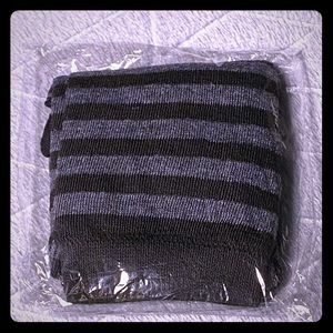 ✨NEW✨ Gray/Black Fingerless Gloves W/ Thumb Holes